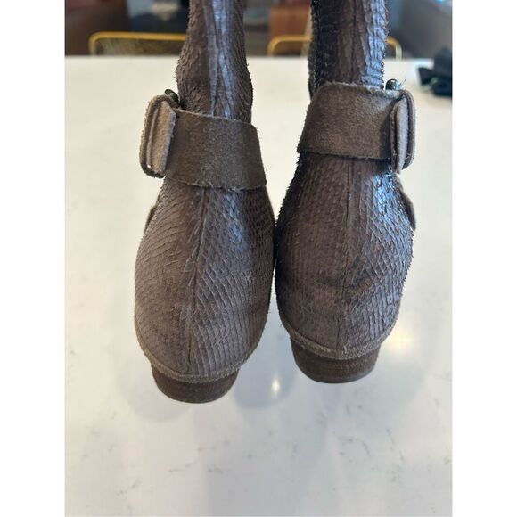 Donald Pliner Dela riding boots gray taupe leather textured size 6 - Picture 10 of 12